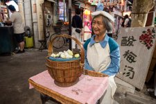 Shanghainese Vintage Food Destination 'City Mart' Serves Up Deep Fried Nostalgia